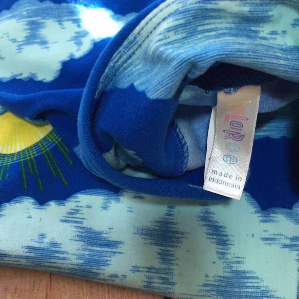 New LuLaroe Cloud Leggings - Picture 5 of 6